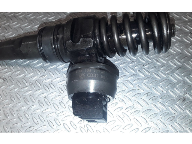 Vstřikovač 038130073AK Volkswagen Sharan AUY