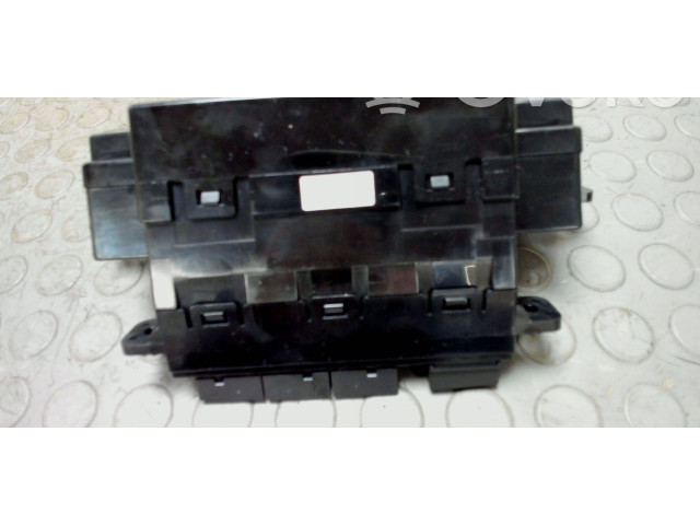 Дисплей       KIA Ceed