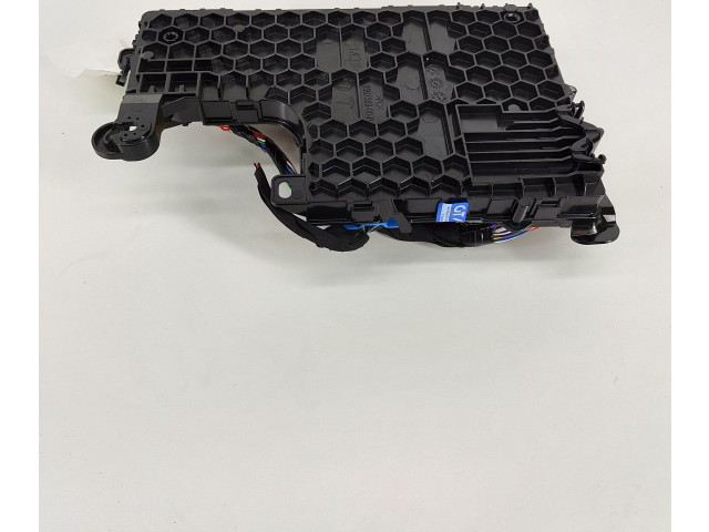 Блок комфорта 156745500C, 149785000D Tesla Model 3