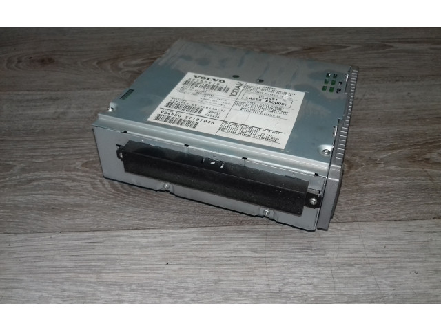 Радио/ проигрыватель CD/DVD / навигация