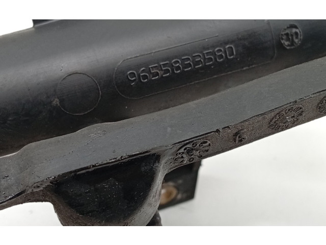 Топливная рампа 9655833580, 9653708980 Citroen C2