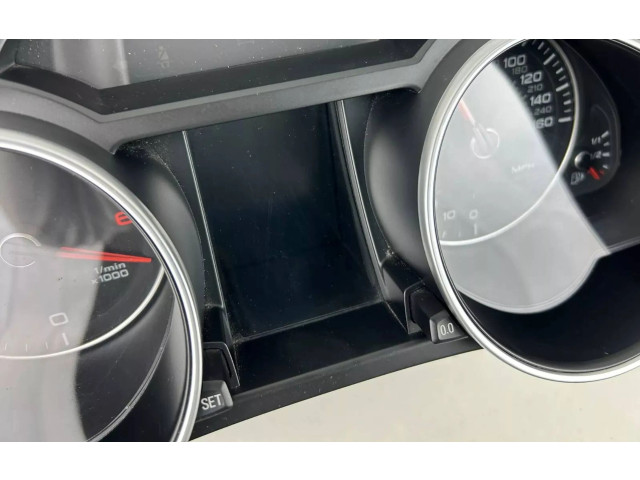 Přístrojová deska Audi A5 2019 8T0920984K