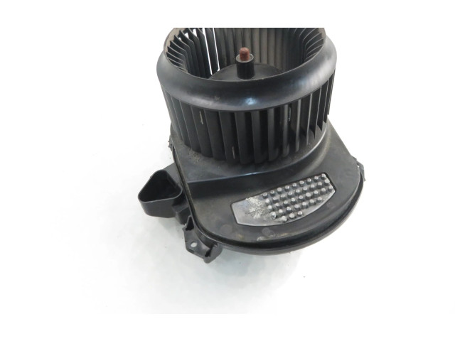 Вентилятор печки    2469064100, 2469064200   Mercedes-Benz CLA C117 X117 W117