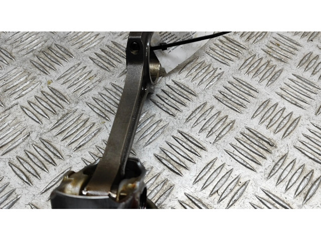 Píst 1699376   Ford Focus  pro benzínový motor 1.0 M1DA 