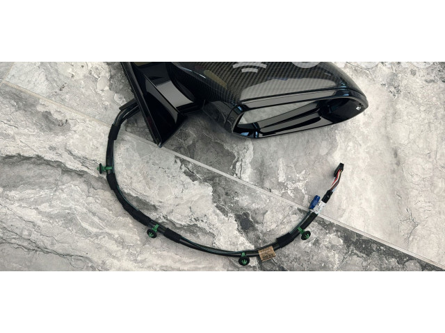 Zpětné zrcátko  Lamborghini Urus 2022  4M0616039BF  