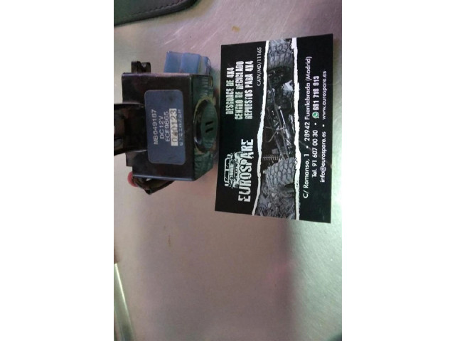 Блок предохранителей MB649187 Mitsubishi Montero