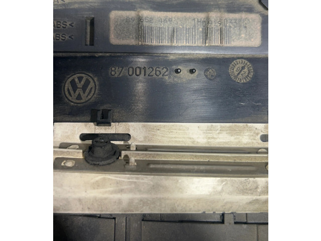 Панель приборов 87001262, 1H6819033 Volkswagen Golf III