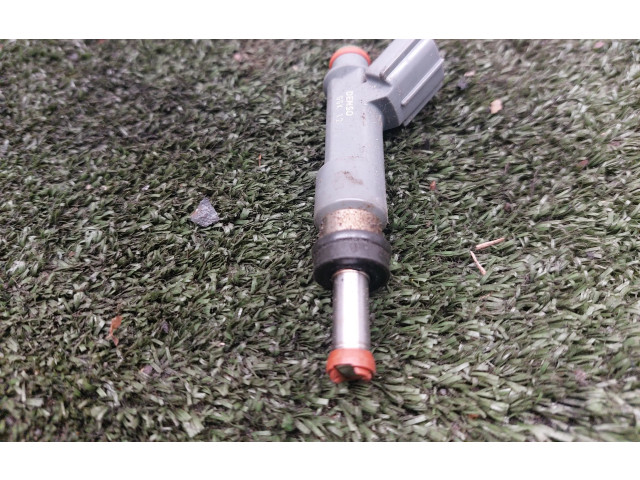 Vstřikovač 2325037080, 2500627 Toyota Prius (XW50)