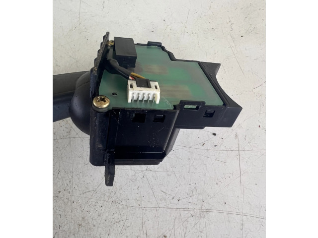 Ручка стеклоочистителей 17D770   Volvo V50