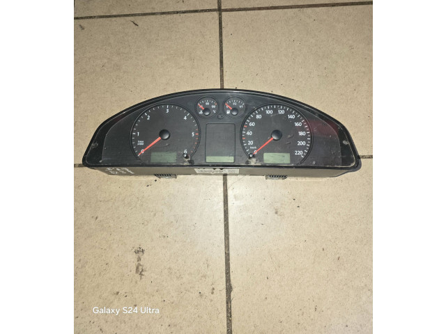 Přístrojová deska Volkswagen Transporter - Caravelle T5 2005 7H0920850S, 24090419965