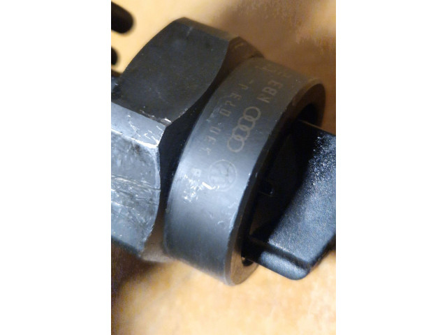 Форсунка 038130073J    Volkswagen Bora   