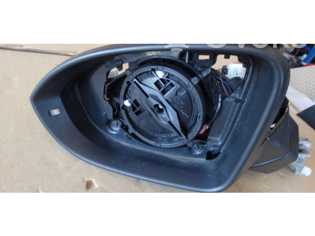 Зеркало электрическое Volkswagen Golf VIII 2019 - года