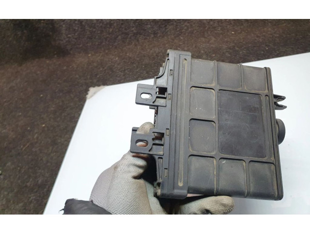 Блок управления коробкой передач 5DG00792314, 01M927733HP   Volkswagen Bora