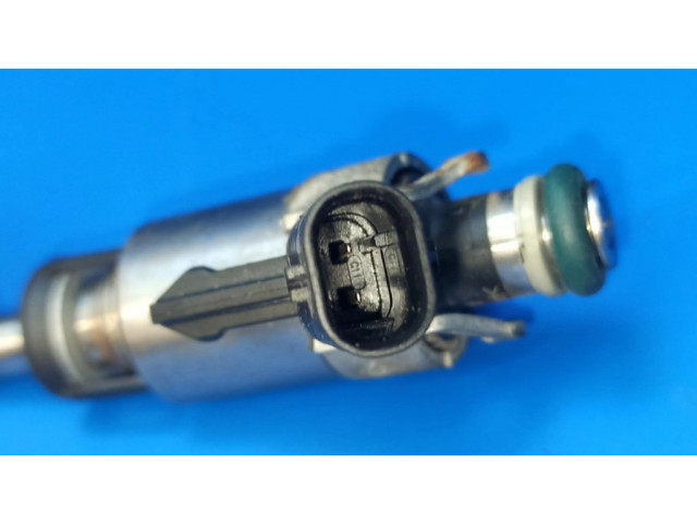 Vstřikovač 06L906036L, 0261500246 Audi A3 S3 8V pro benzínový motor 2.0 06k103023N