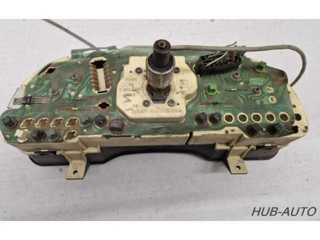 Топливная рампа 25063526 Opel Vectra A