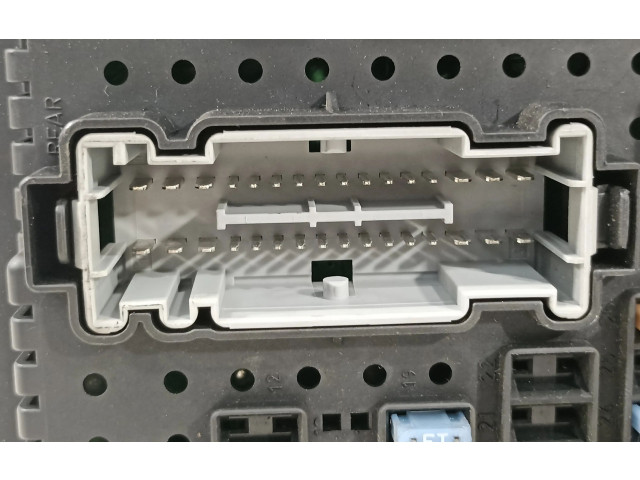 Pojistková skříňka Řídící jednotka BSM 28080156 Volvo XC70 2007