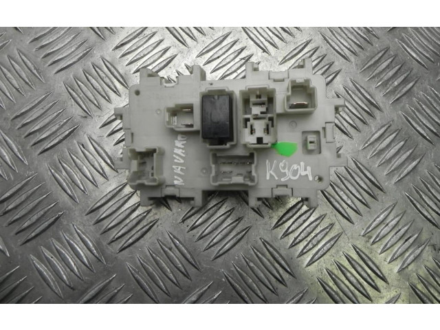 Pojistková skříňka 1052918, K904 Nissan Navara D40 2012