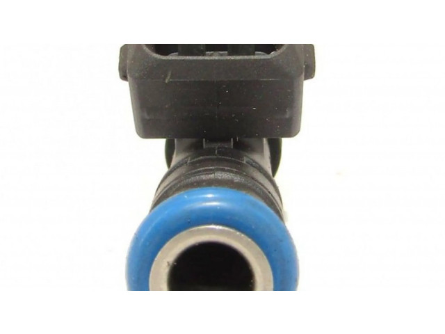 Форсунка 8200227124    Dacia Logan I для бензинового двигателя  1.4