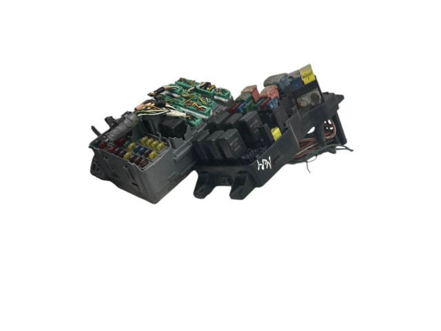 Pojistková skříňka ma6882 Mitsubishi Pajero 2001