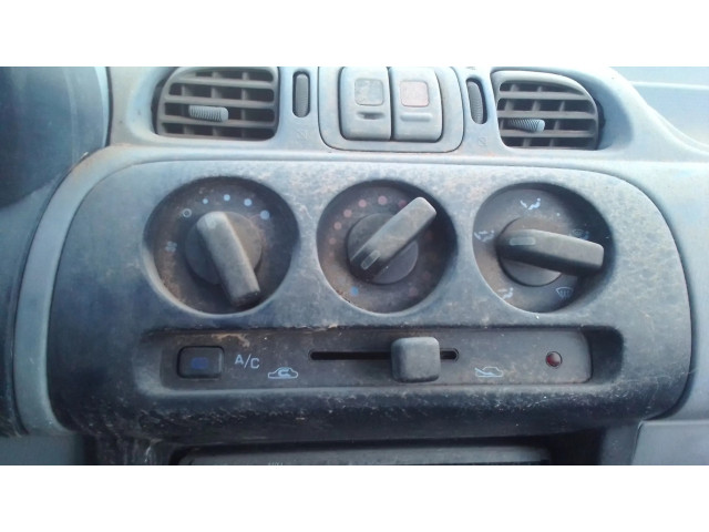 Модуль блока управления кондиционером 7040230732   Nissan Micra C+C