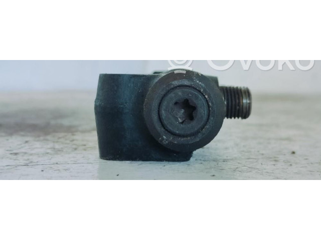 Топливная рампа 9654592680 Citroen C4 I для двигателя 9HYDV6TED4