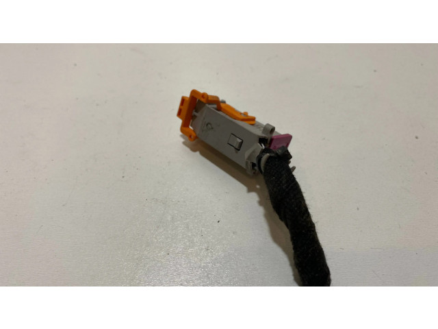 Проводка передних дверей