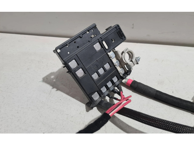 Блок предохранителей 06701050540 Maserati Levante