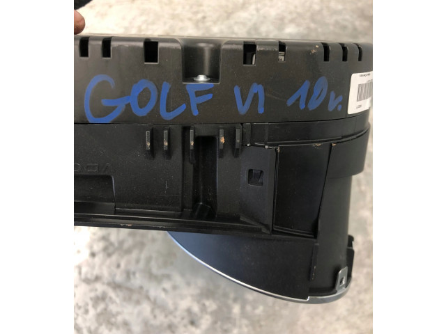 Geschwindigkeitsmesser Cockpit 1K0129601CJ Volkswagen Golf VI