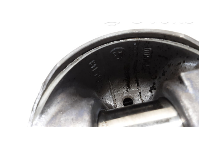  Поршень с шатуном  81L79  Volvo XC90  