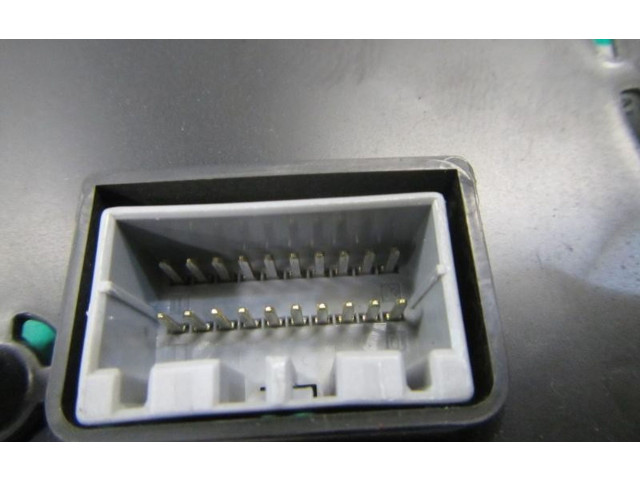 Панель приборов    SsangYong Kyron       