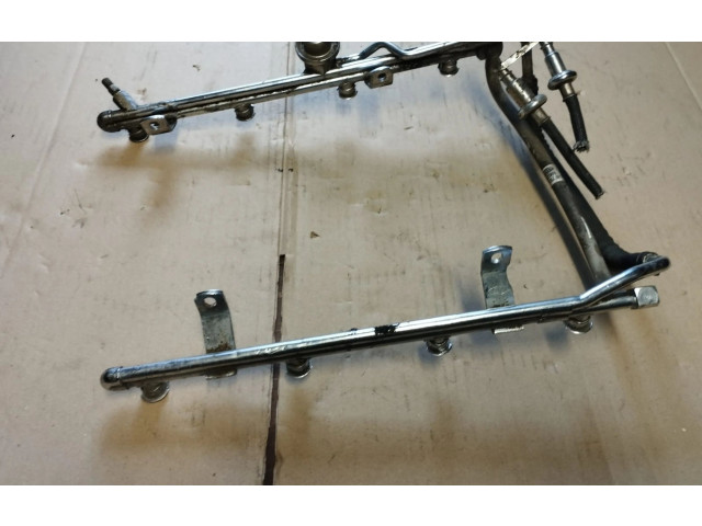 Vstřikovací lišta XL1E9F792DE Lincoln Navigator