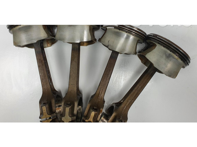 Поршень с шатуном 24233B Caterham 7 Super Seven