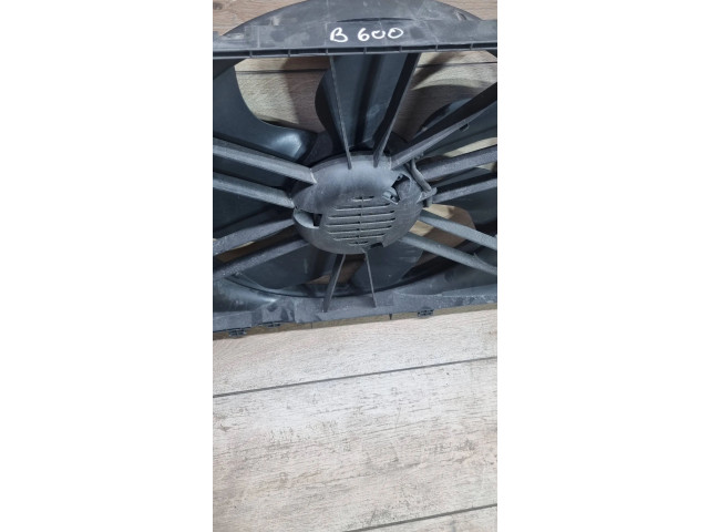 Вентилятор радиатора     A2049060212    Mercedes-Benz E C207 W207 