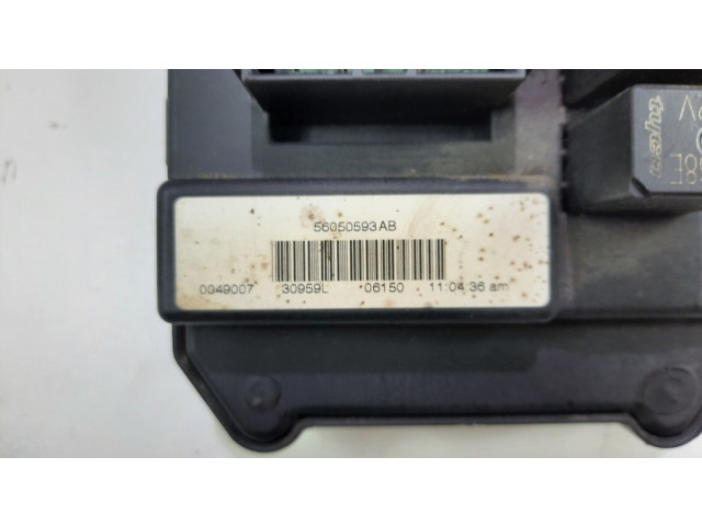 Блок предохранителей 56050593AB Jeep Commander