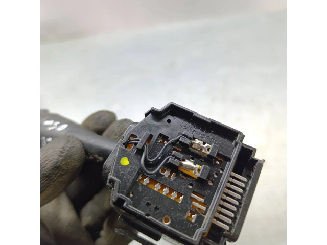 Ручка стеклоочистителей Mitsubishi Colt