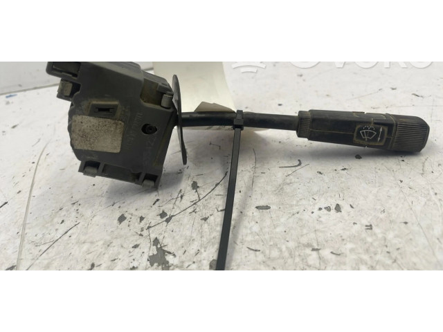 Ручка стеклоочистителей    Renault Trafic I