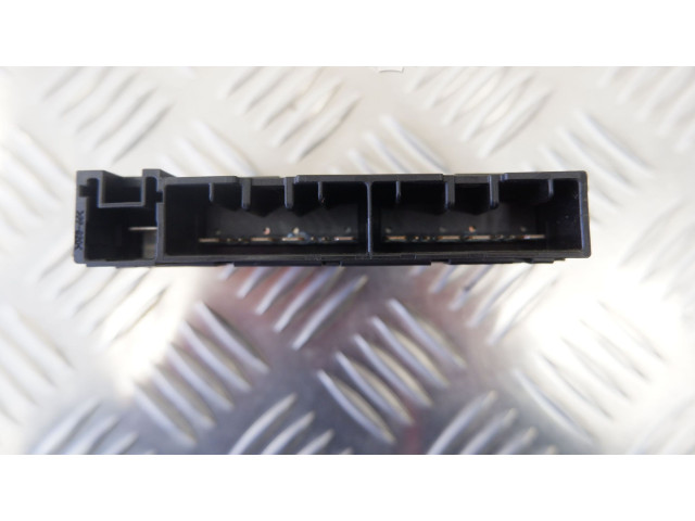 Pojistková skříňka 8264171010, 8264171010 Lexus CT 200H 2015