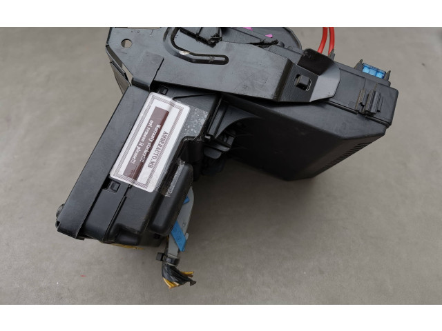 Блок предохранителей 30728542, 12243779 Volvo S60