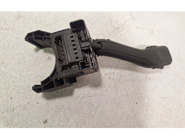 Ручка стеклоочистителей 4B0953503G   Volkswagen PASSAT B5