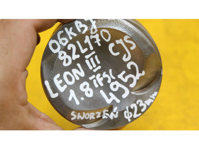 Píst 82L170 Seat Leon (5F)