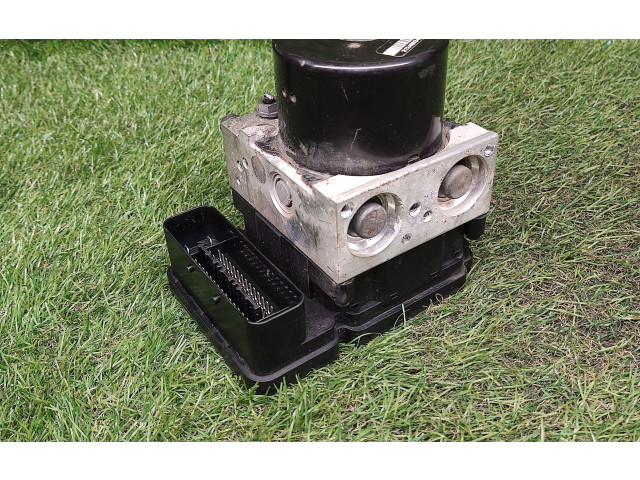 Блок АБС 1K0614517CB, 1K0907379AT   Volkswagen  Golf VI  2008 - 2013 года