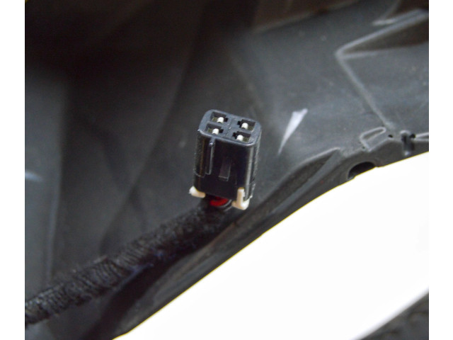 Руль Tesla Model S 2012 - года 2498702AC, 3058087