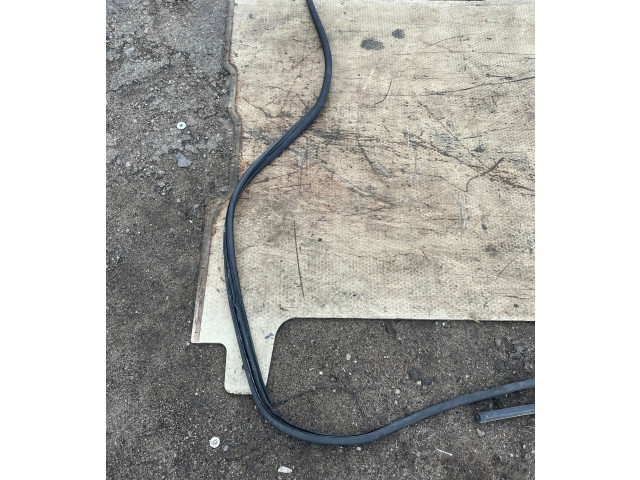 Рулевая рейка Уплотнительная резина (на дверях) Citroen Jumper 2007 - 2013 года