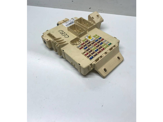 Блок предохранителей 91950A2150   KIA Ceed    