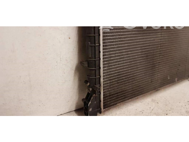 Радиатор охлаждающей жидкости    Alfa Romeo 166