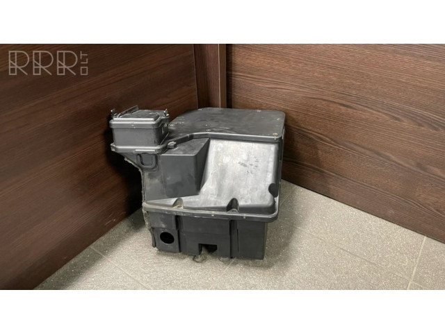 Pojistková skříňka 7H0907299, 7H0907296A Volkswagen Transporter - Caravelle T5 2009