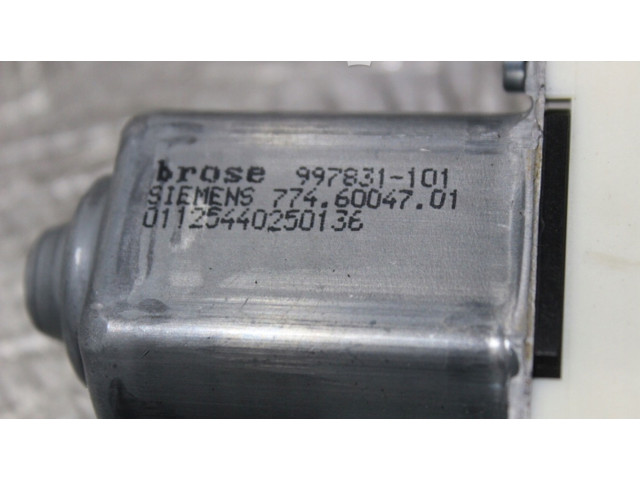 Передний комплект электрического механизма для подъема окна