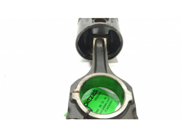 Píst 082216R12 Ford Connect pro naftový motor 1.8