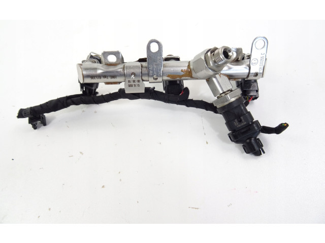 Vstřikovací lišta 04C133317R Volkswagen T-Roc