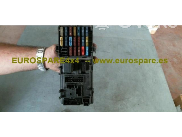Блок предохранителей MB665709 Mitsubishi Montero